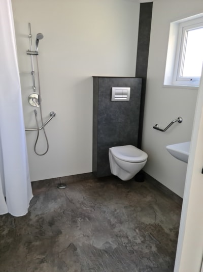 LODGE adapted for people with reduced mobility - TV — 9