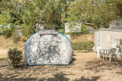 Piazzola Privilège Per Tenda 1 Veicolo + Elettricità + Attrezzatura