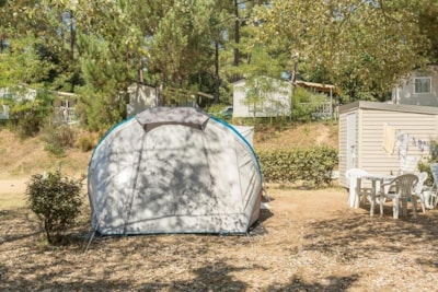 Confort pitch for tent 1 vehicle + electricity + equipment — 1