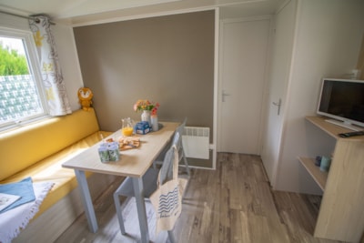 2-bedroom Access mobile home — 2