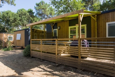 3-bedroom Privilege mobile home with semi-covered wooden terrace — 6