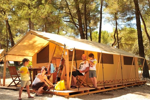 Accommodation - Furnished Tent - Capfun - Les Pinèdes du Lubéron