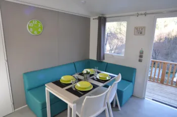Mietunterkunft - Komfort, Terrasse, 2 Schlafzimmer, 4 Menschen - Camping Le Mas des Sédariès