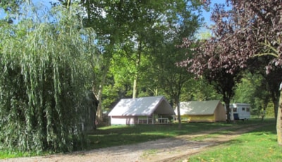 Canvas bungalow with 2 single beds — 1