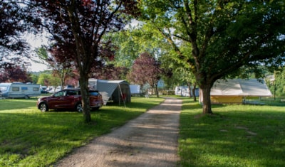 Hiker's pitch (on foot or bike only) with small tent — 2