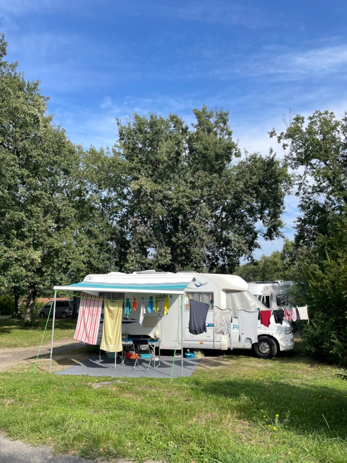 Emplacement + Véhicule (Avec Ou Sans Elec)