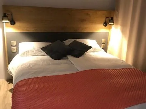 Cottage Premium 40M² Spa Privé - Vue Nature  - 3 Ch - Tv - 2 Sdb - Borne Recharge -