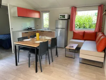 Mietunterkunft - Mobilheim Confort Plus 2 Schlafzimmer - Halbüberdachte Terrasse - Camping TY NENEZ