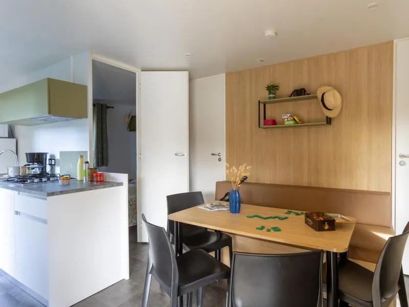 Mobil Home Confort Plus - 3 Chambres - Grande Terrasse Semi-Couverte