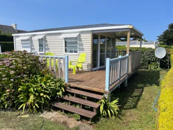 Mietunterkunft - Mobilheim Standard - 2 Schlafzimmer - Halbüberdachte Terrasse - Camping LE VARLEN
