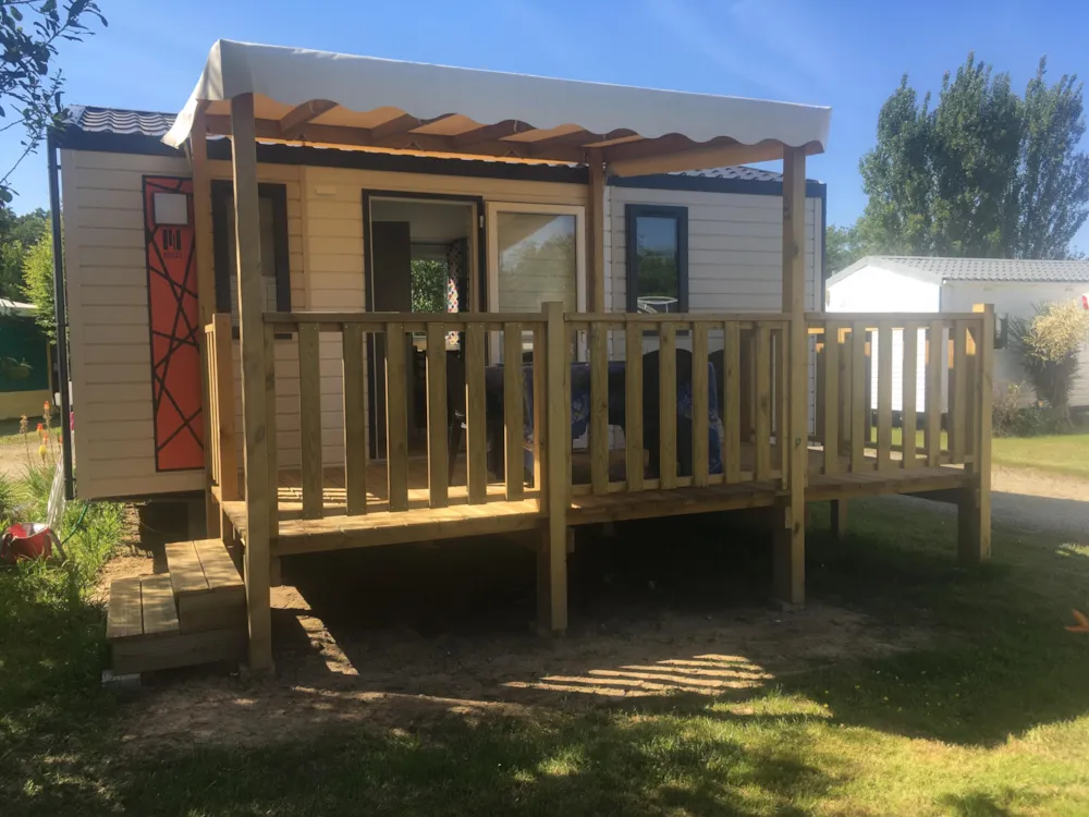 Location - Mobil-Home 2 Chambres Compact 24 M2 Avec Terrasse Couverte 10 M2 - Camping LES MOUETTES