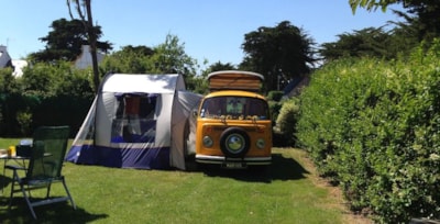 Pitch + 1 car + 1 tent, Caravan or  camping-car — 2