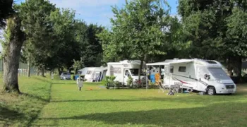 Camping du Lac au Duc  - image n°3 - Camping Direct