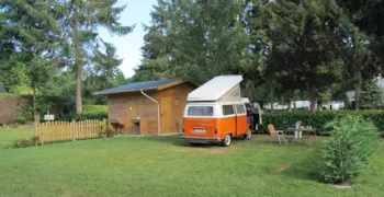 Emplacement - Emplacement Avec Sanitaire Privé - Camping du Lac au Duc 
