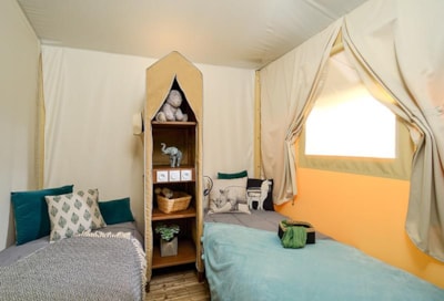 Jungle Lodge tent (without private bathroom) — 6