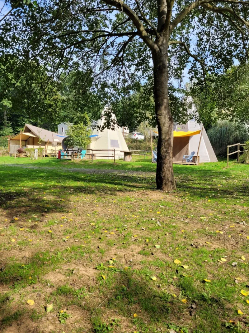 Tipi (Sans Sanitaires Privatifs)