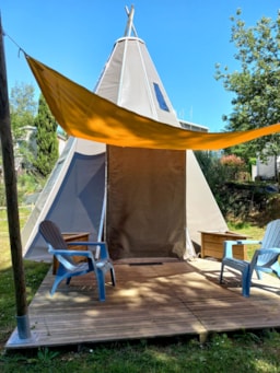 Accommodation - Teepee (Without Toilet Blocks) - Camping des Cerisiers