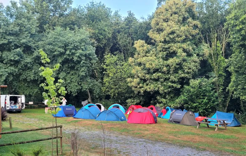 Emplacement Tente Sans Véhicule