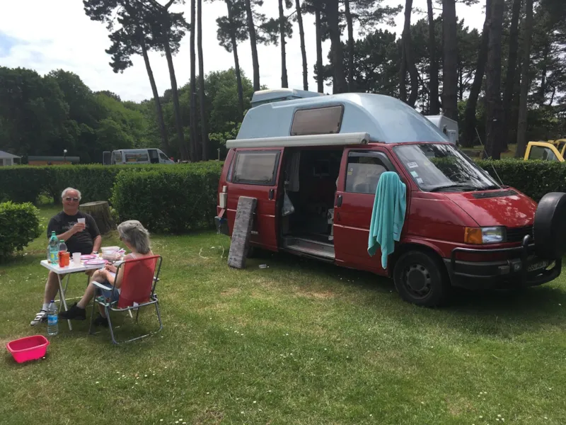 Emplacement 60-90M² Avec Électricité 6A ( Pas Double Essieu )