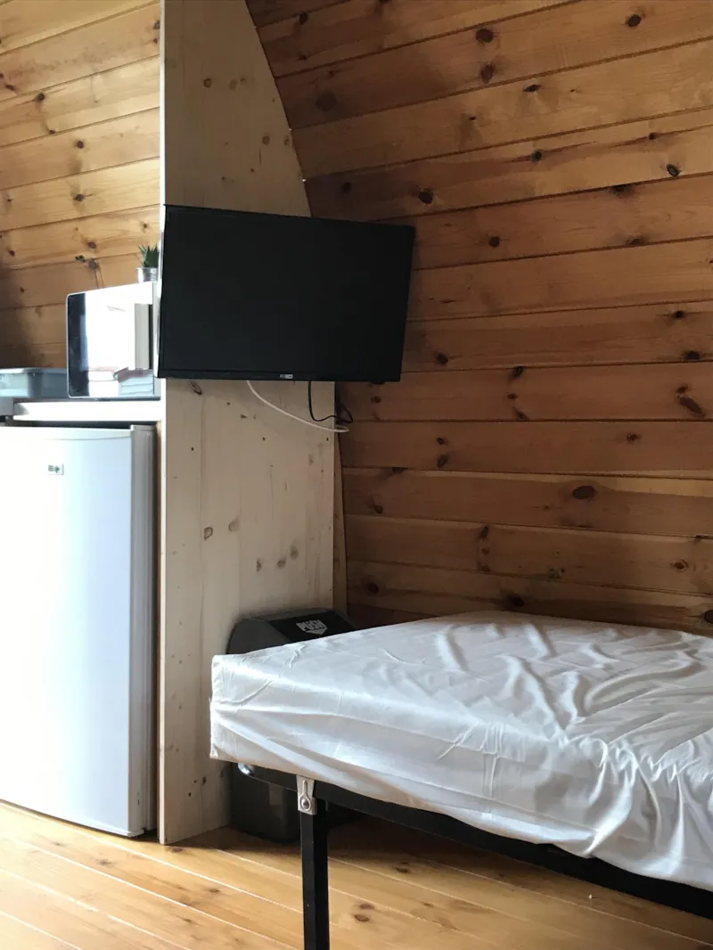 Pod 12M² Avec Tv Sans Sanitaires