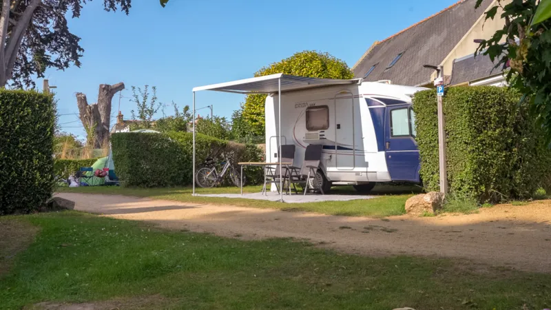 Emplacement 60-90M² Avec Électricité 6A ( Pas Double Essieu )