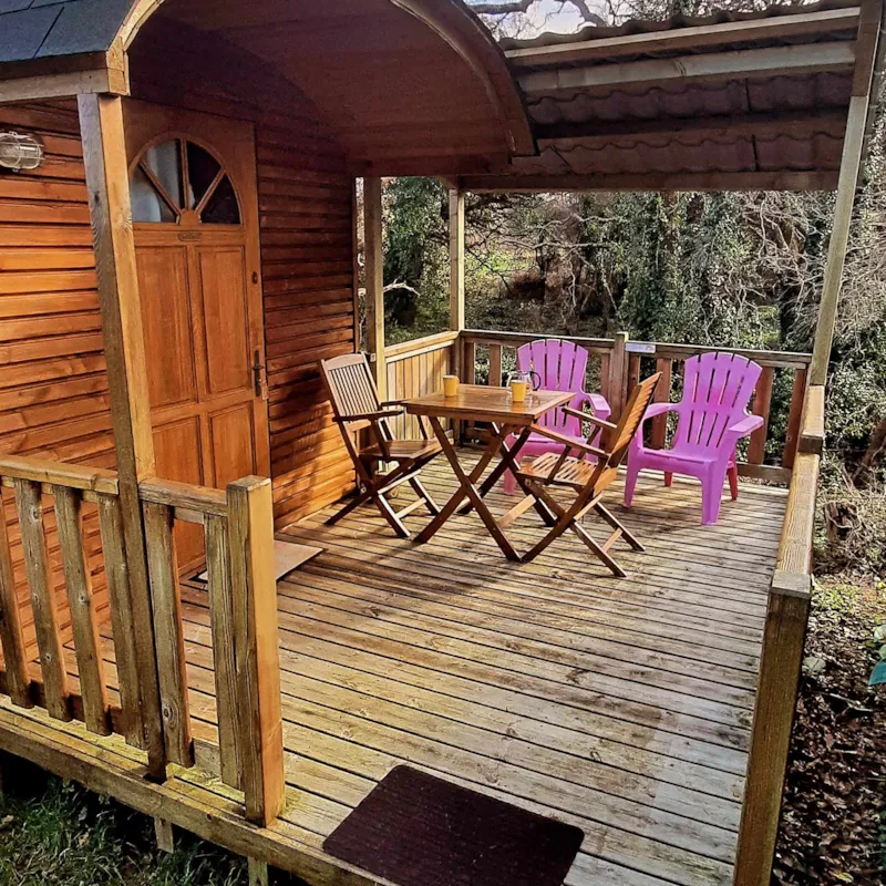 Roulotte 11 M² - 1 Chambre + Terrasse 7 M² (Animaux Interdits)