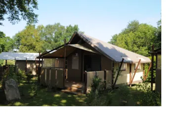 Mietunterkunft - Lodge Belle-Ile Confort  21M² (Ohne Sanitäranlagen) (2Schlafzimmer-5Personen) + Überdachte Terrasse - Flower Camping La Blanche Hermine
