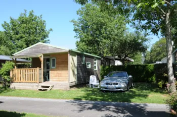 Mietunterkunft - Chalet Suscinio Standard 31M² (2 Schlafzimmer - 5 Personen) + Halbüberdachte Terrasse - Flower Camping La Blanche Hermine