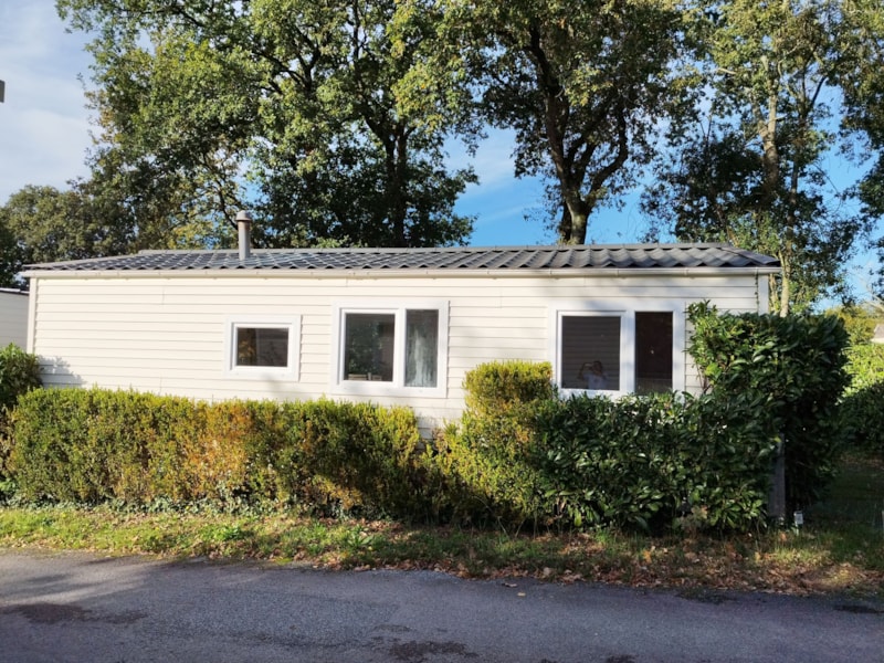 Stacaravan Carnac STANDARD + 32m² (3 slaapkamers) overdekt terras + TV