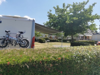 Camping pitch PARC *** (pool side) — 2
