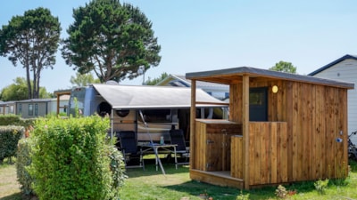 Premium pitch with individual toilet block — 2