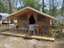 Location - Tente Lodge , Plancher Bois, 2 Chambres, Cuisine Équipée, Terrasse - Camping Vert Bord'Eau