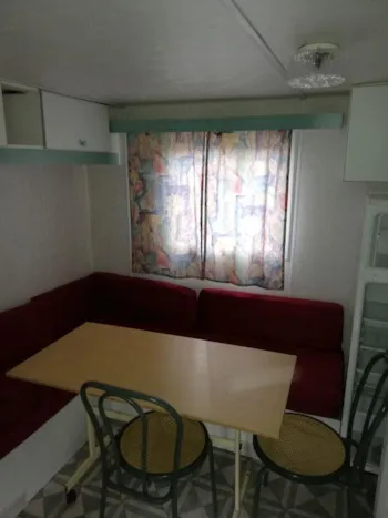 Mietunterkunft - Bungalow 2 Zimmer Ohne Sanitäranlagen - Camping les Cigognes