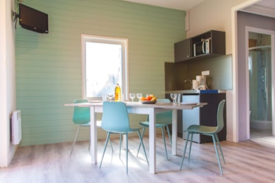 2-bedroom chalet + free Aquatica access