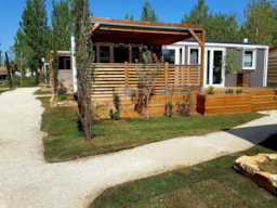 Location - Mobilhome Family Premium  42.50M² - 3 Chambres 2 Salles De Bain Avec Climatisation + Terrasse Couverte - Camping Le Mas de la Plage