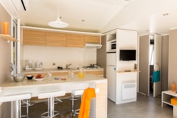 Mietunterkunft - Mobilheim Family 35.4M² -3 Zimmer + Klimaanlage + Überdachte Terrasse - Camping Le Mas de la Plage