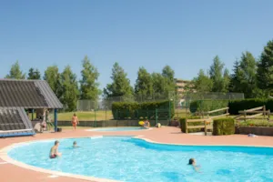 VILLAGE DE VACANCES LE TARBESOU**** - Ucamping