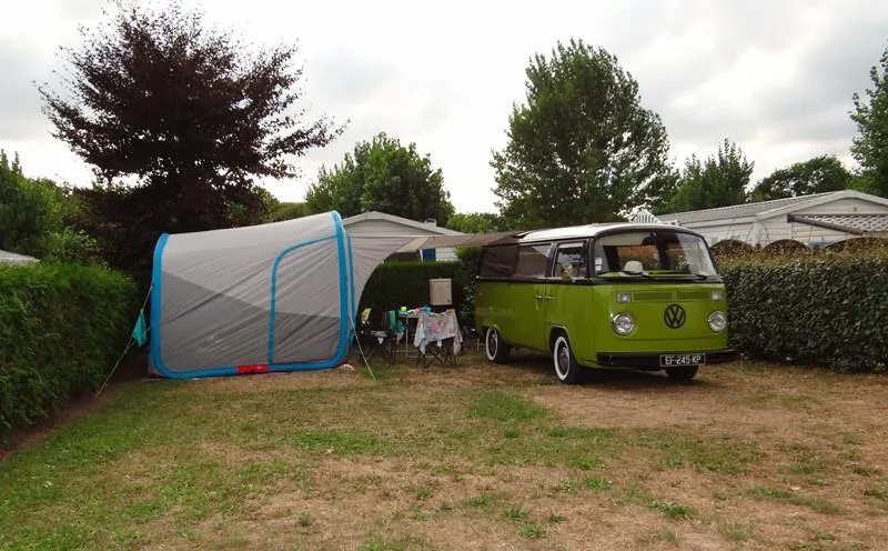 Emplacement 1 Véhicule + Électricité
