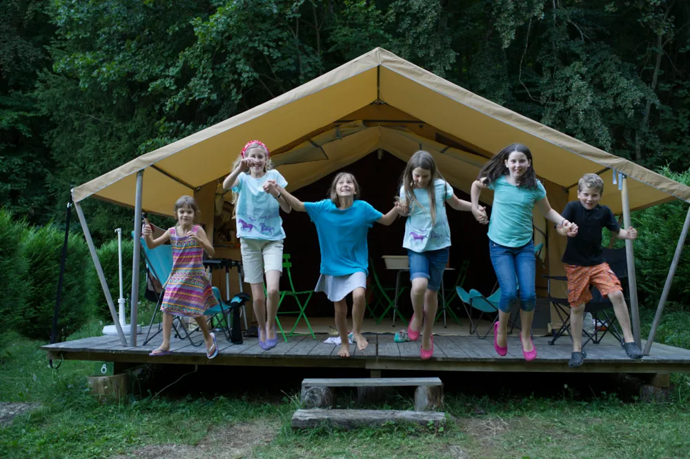 Huttopia Divonne Les Bains - image n°6 - Camping Direct