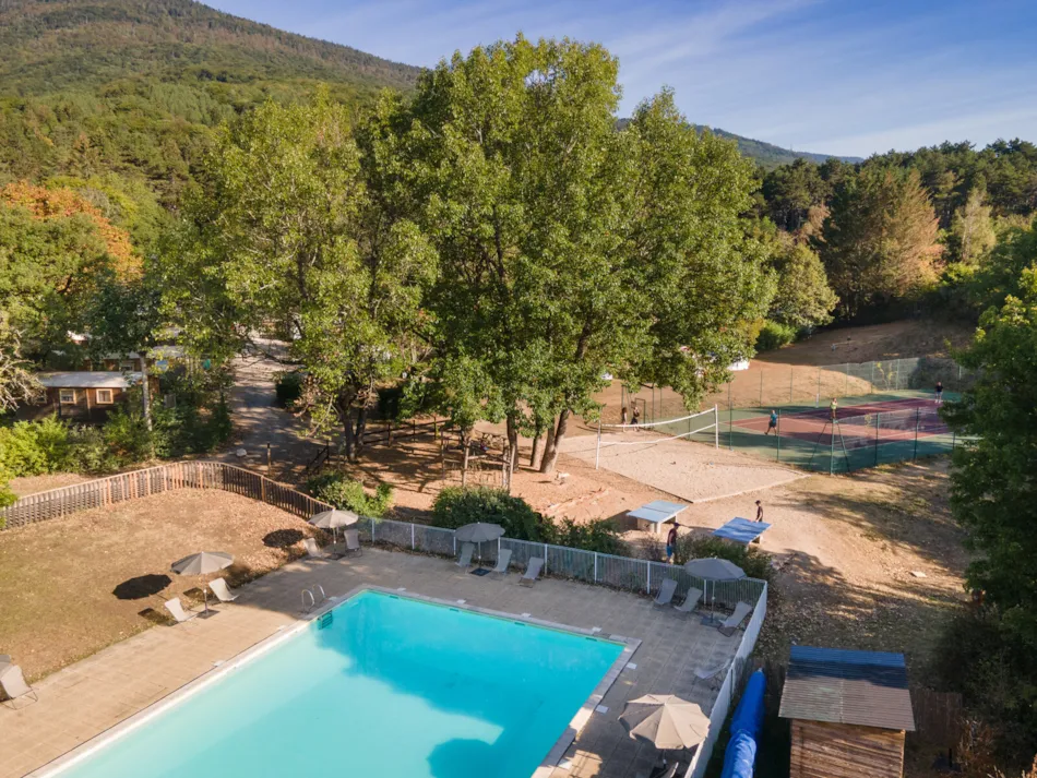 Huttopia Divonne Les Bains