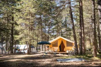 Location - Tente Toile & Bois Classic Iv - Huttopia la Clarée