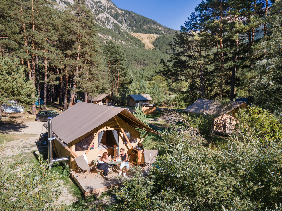 Location - Tente Trappeur - Camping Huttopia La Clarée