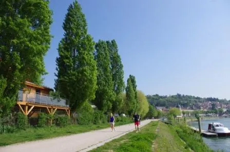 Location - Chalet Perché 2 Chambres + Mezzanine 35M² - image n°2 - Camping Kanopée Village