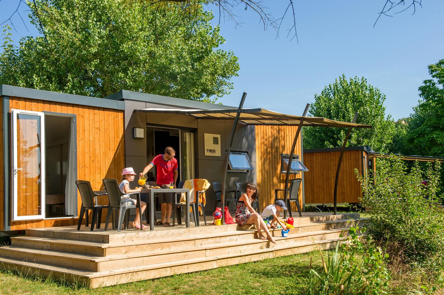 Location - Mobilhome Lodge Pmr 4/6 Personnes - Camping Kanopée Village