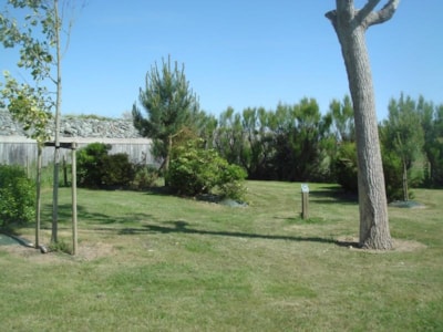 Nature Package (1 tent or caravan + 1 car / 1 motorhome)