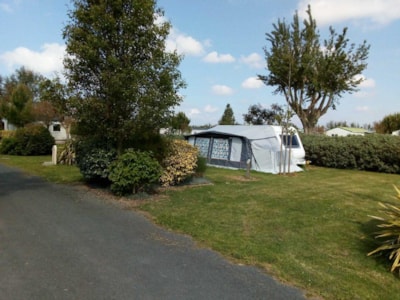 Nature Package (1 tent or caravan + 1 car / 1 motorhome)