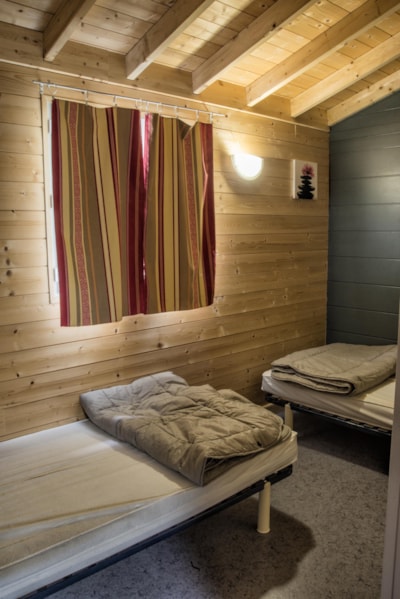 Chalet - Toilet + bathroom — 5