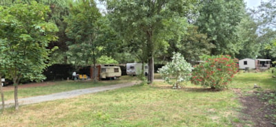 Comfort pitch from 80 to 100m² with 6A electricity — 5