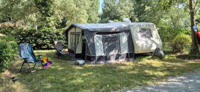 Comfort pitch from 90 to 100m² with 6A electricity