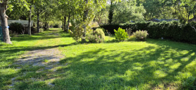 Comfort pitch from 90 to 100m² with 6A electricity